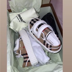 Toddler Burberry shoes